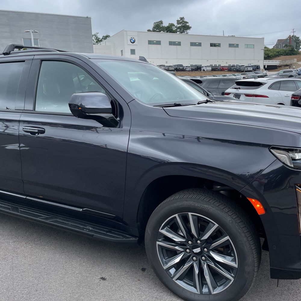 2023 Cadillac Escalade ESV Sport Platinum