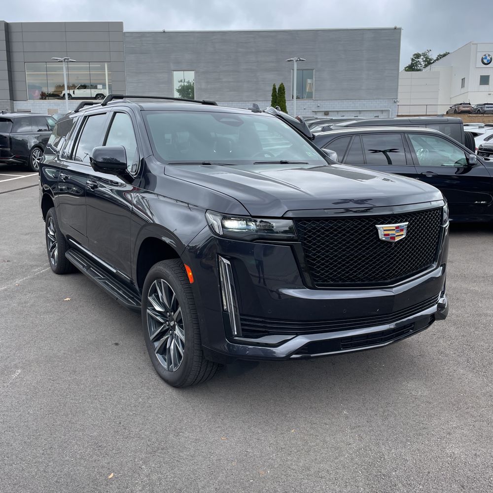 2023 Cadillac Escalade ESV Sport Platinum
