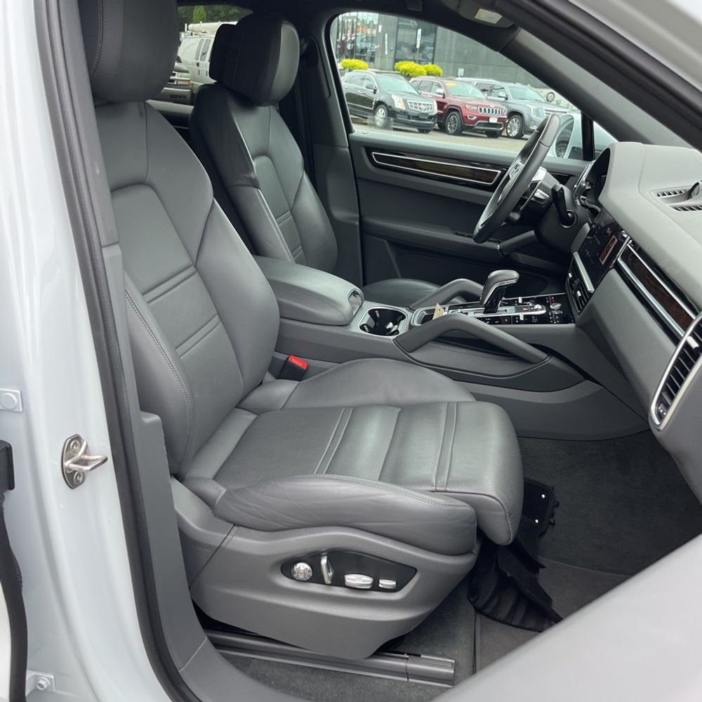 2021 Porsche Cayenne S