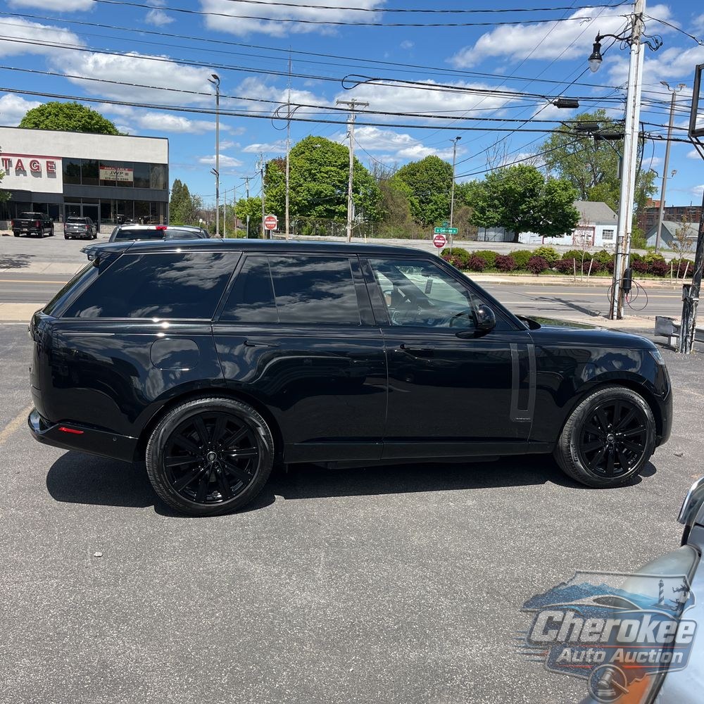 2024 Land Rover Range Rover P550e Autobiography