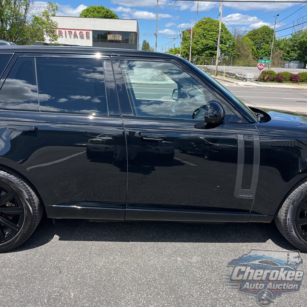 2024 Land Rover Range Rover P550e Autobiography