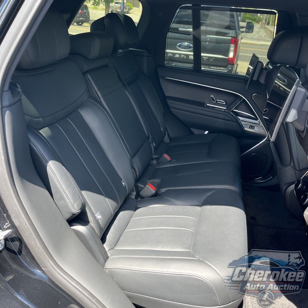 2024 Land Rover Range Rover P550e Autobiography