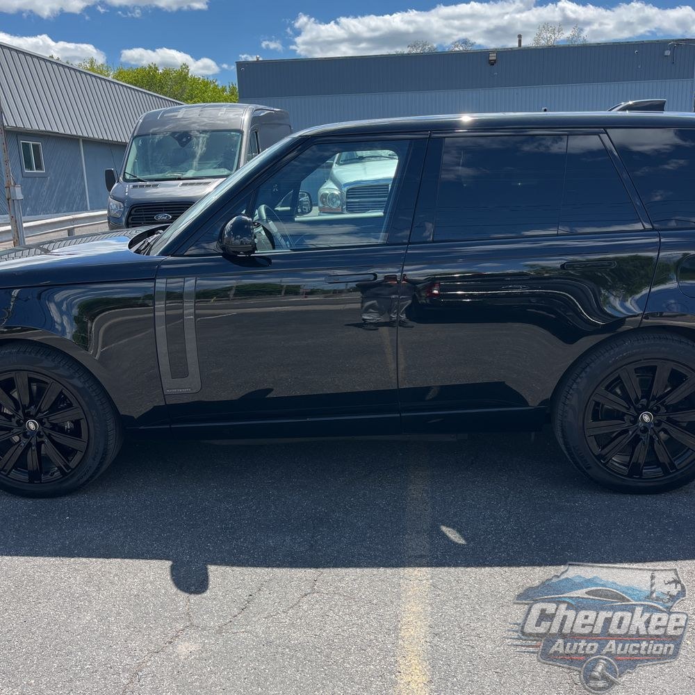 2024 Land Rover Range Rover P550e Autobiography