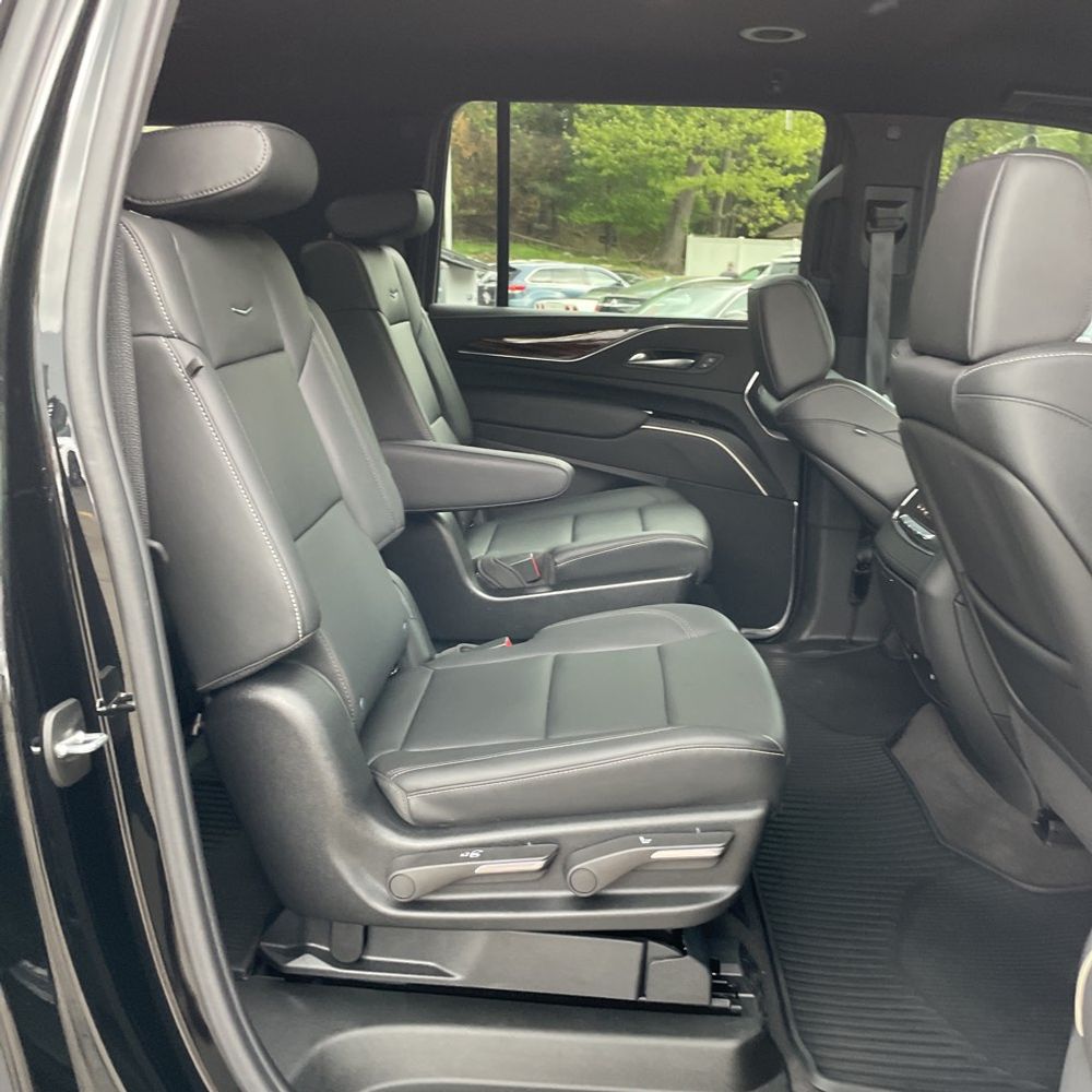 2024 Cadillac Escalade ESV Luxury
