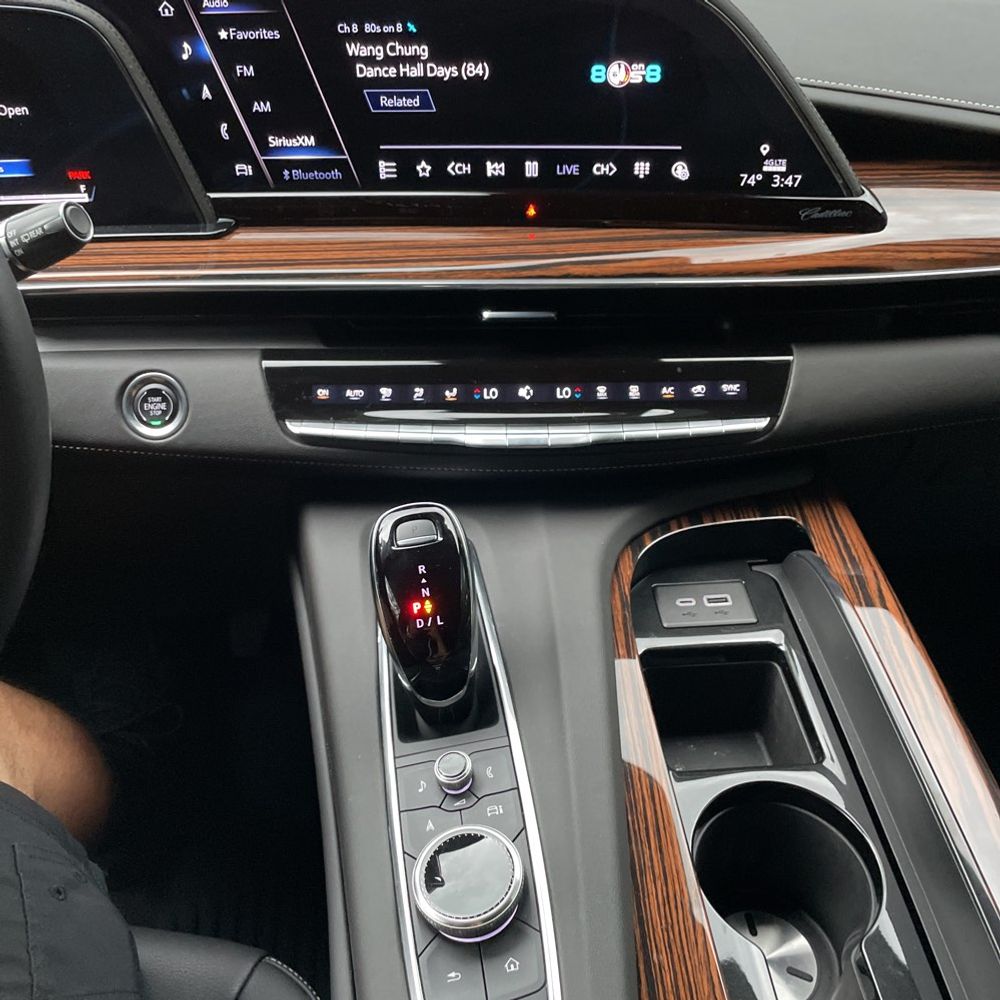 2024 Cadillac Escalade ESV Luxury