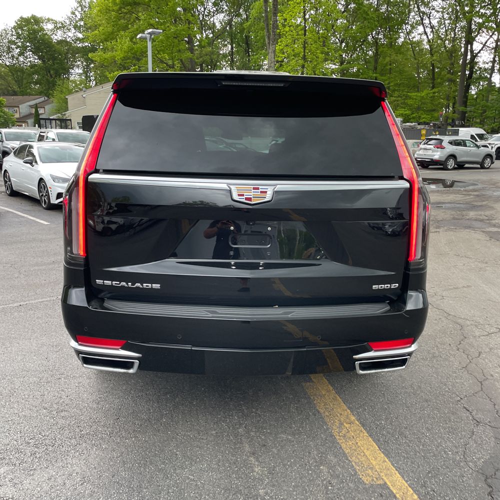 2024 Cadillac Escalade ESV Luxury