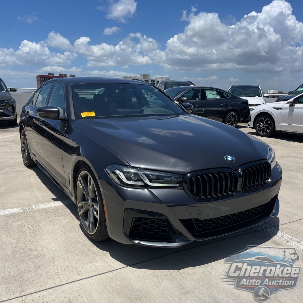 2022 BMW 5-Series M550xi