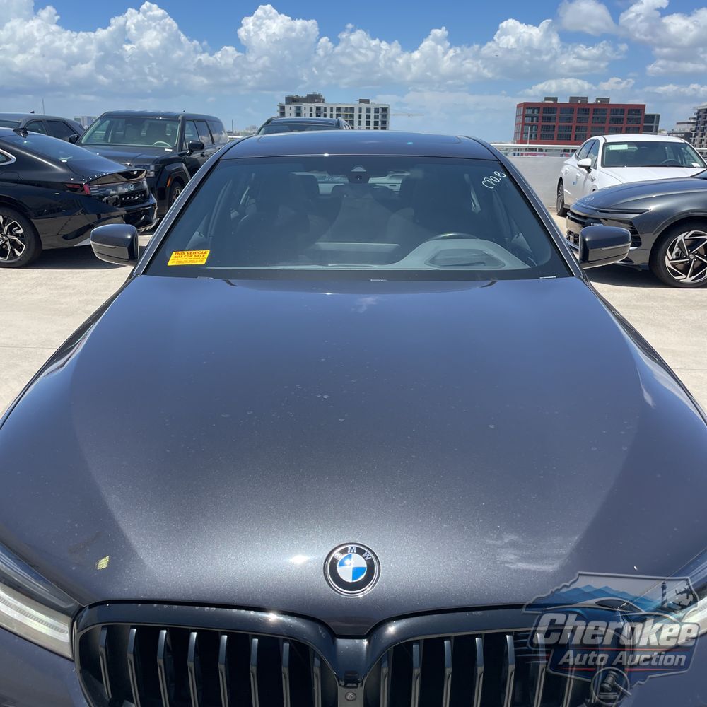 2022 BMW 5-Series M550xi