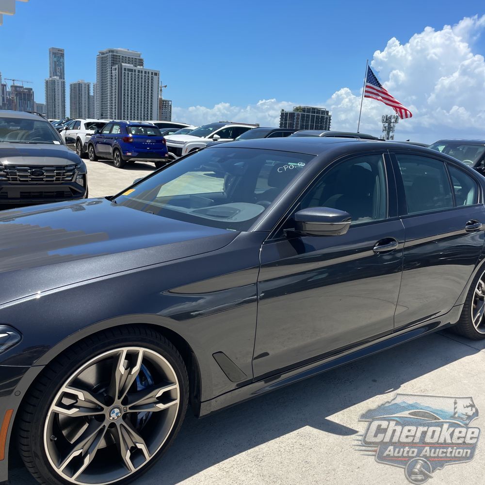 2022 BMW 5-Series M550xi
