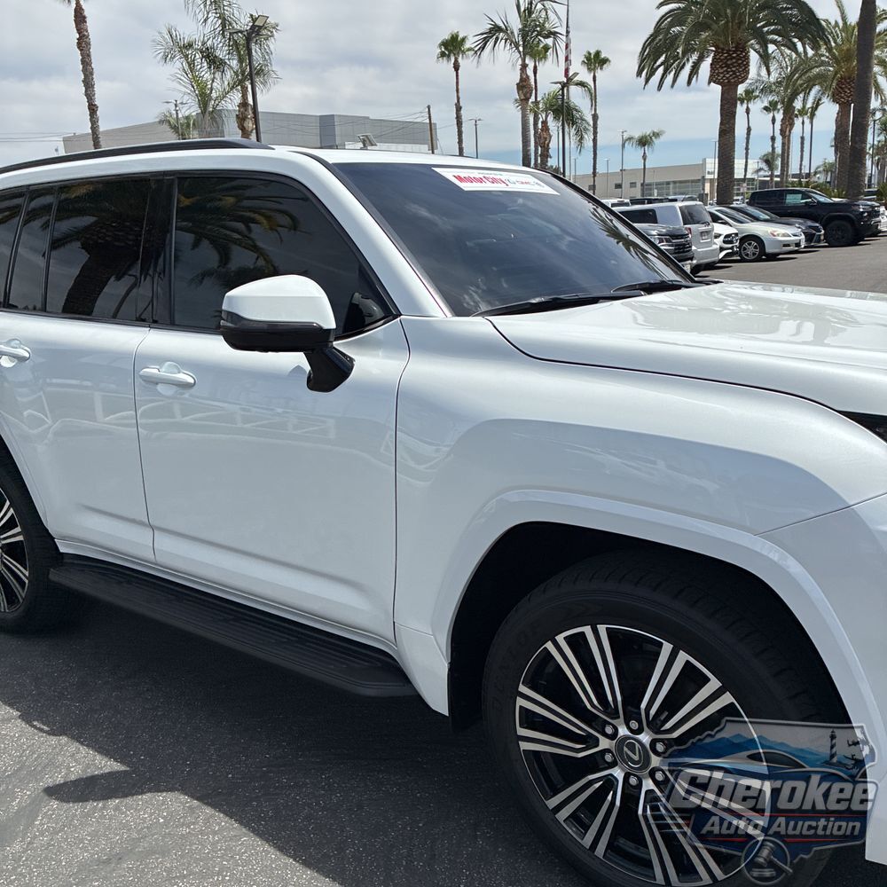 2024 Lexus LX 600 Luxury