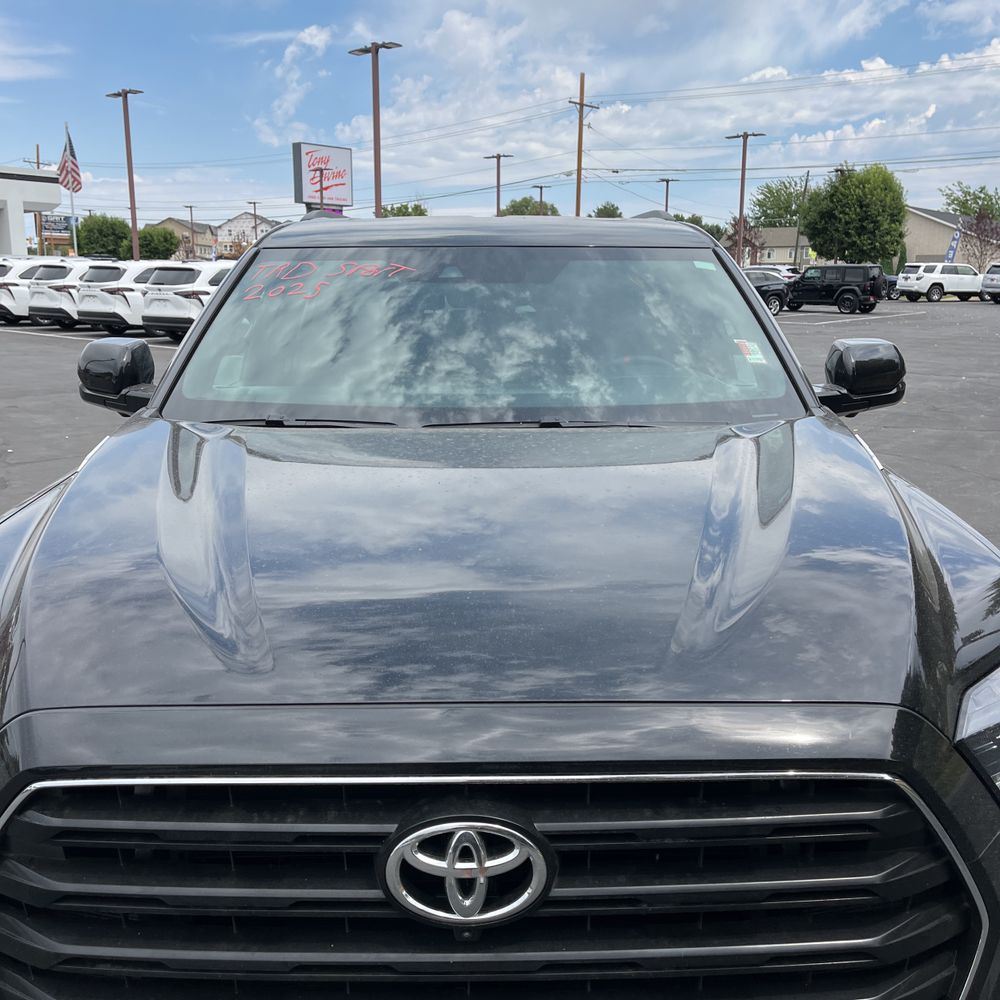 2025 Toyota Sequoia SR5