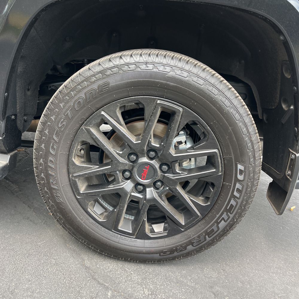 2025 Toyota Sequoia SR5