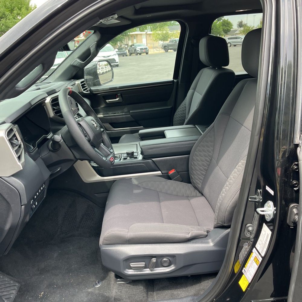 2025 Toyota Sequoia SR5