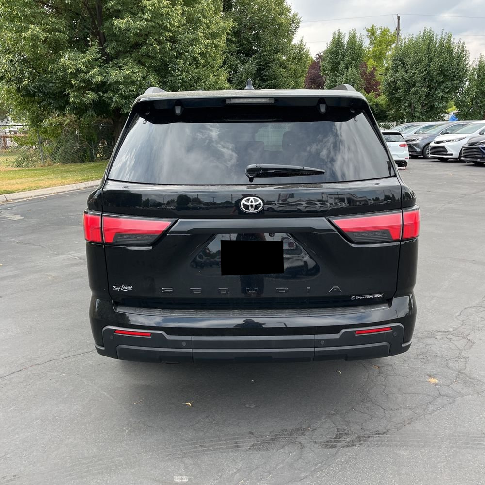 2025 Toyota Sequoia SR5