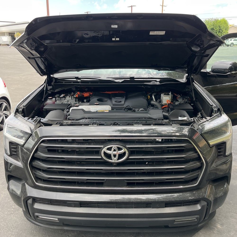 2025 Toyota Sequoia SR5