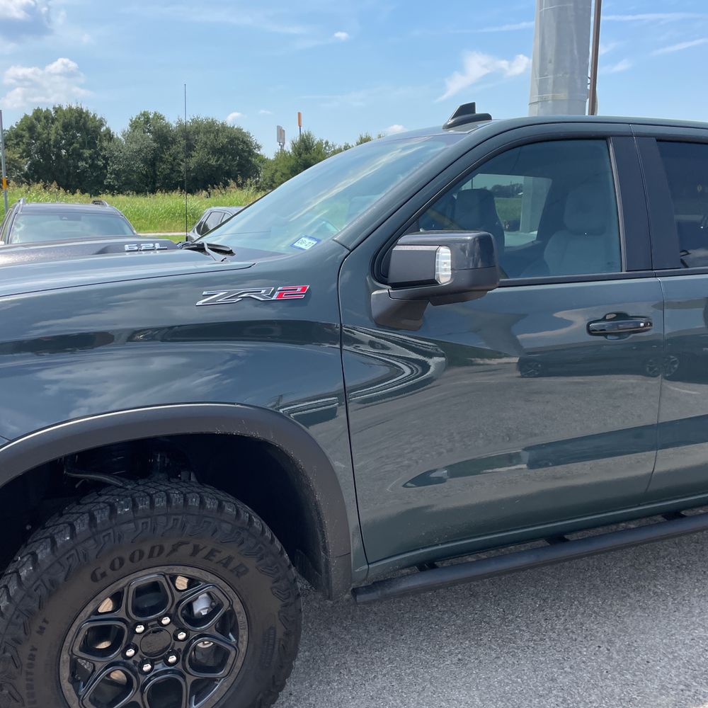 2025 Chevrolet Silverado 1500 ZR2