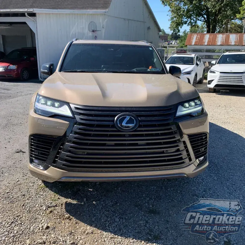 2025 Lexus LX 700h Overtrail