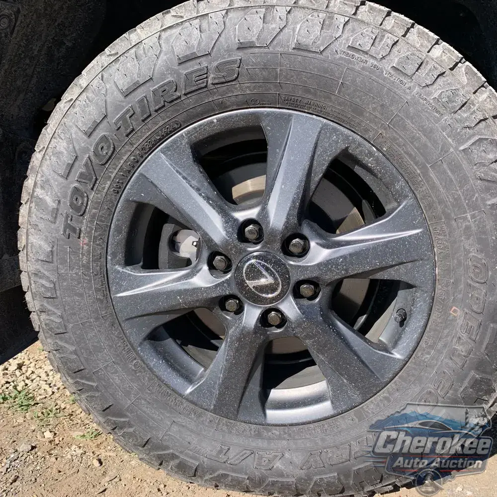 2025 Lexus LX 700h Overtrail