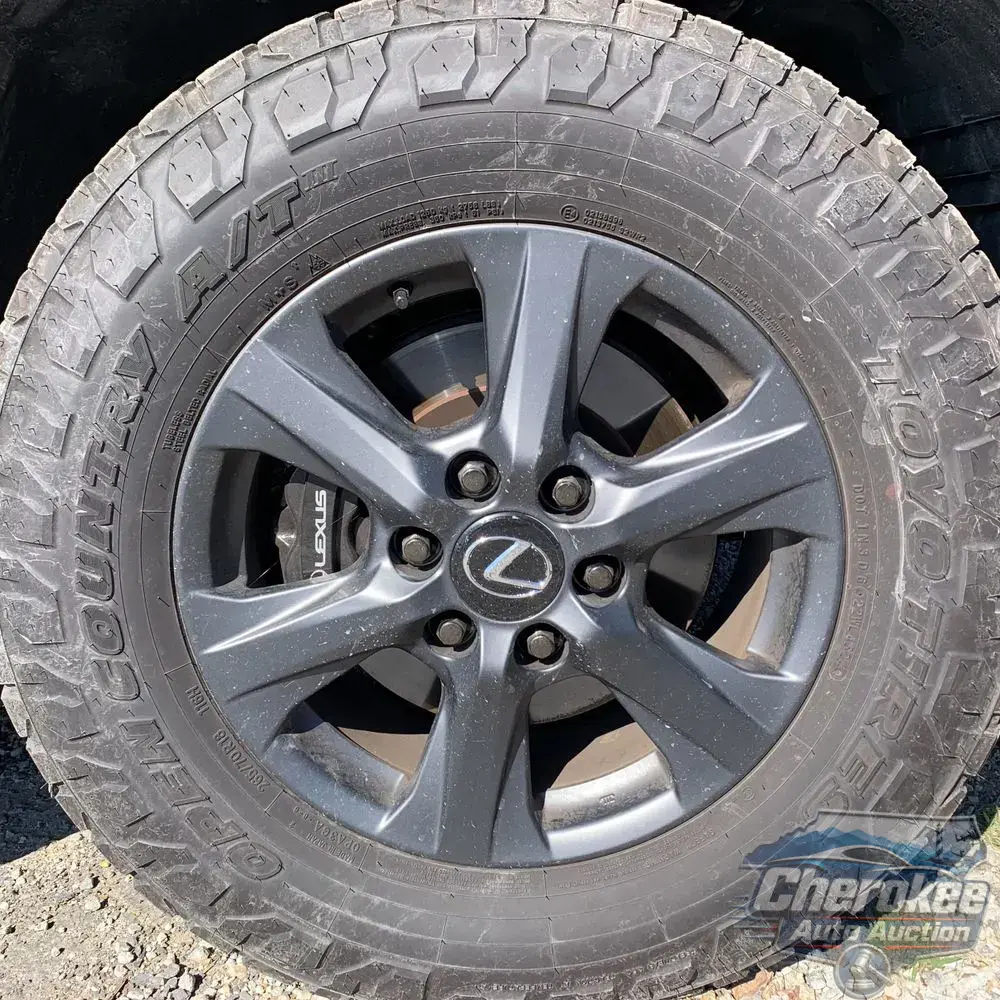 2025 Lexus LX 700h Overtrail
