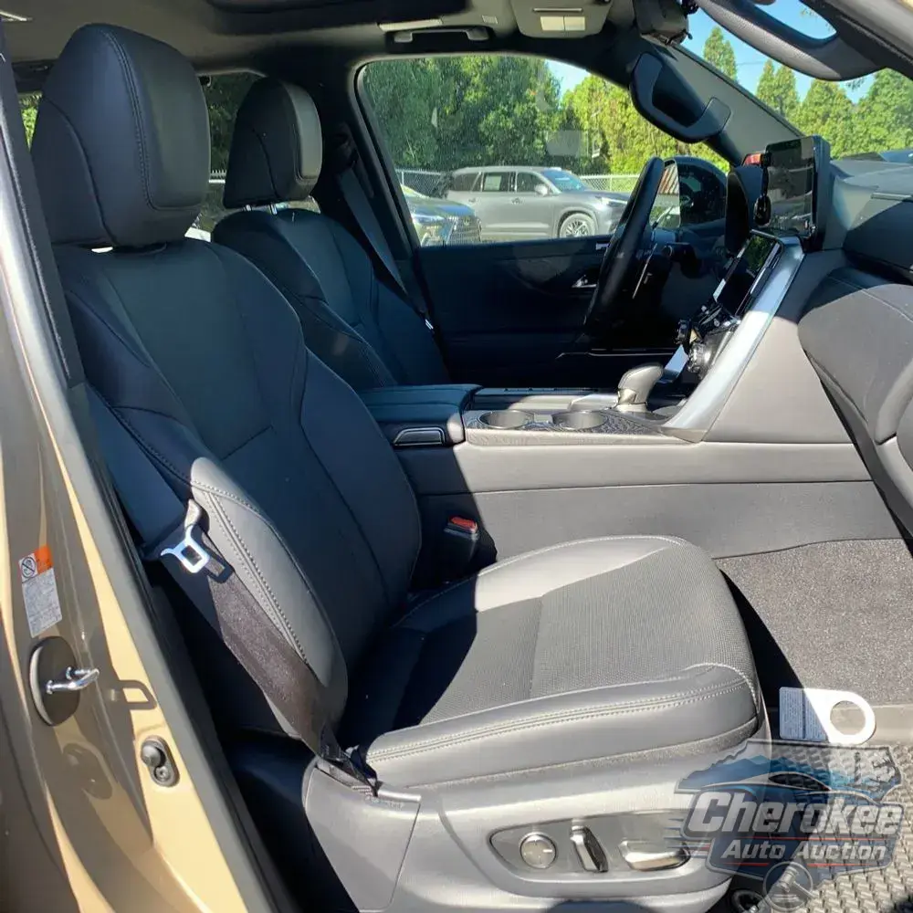 2025 Lexus LX 700h Overtrail