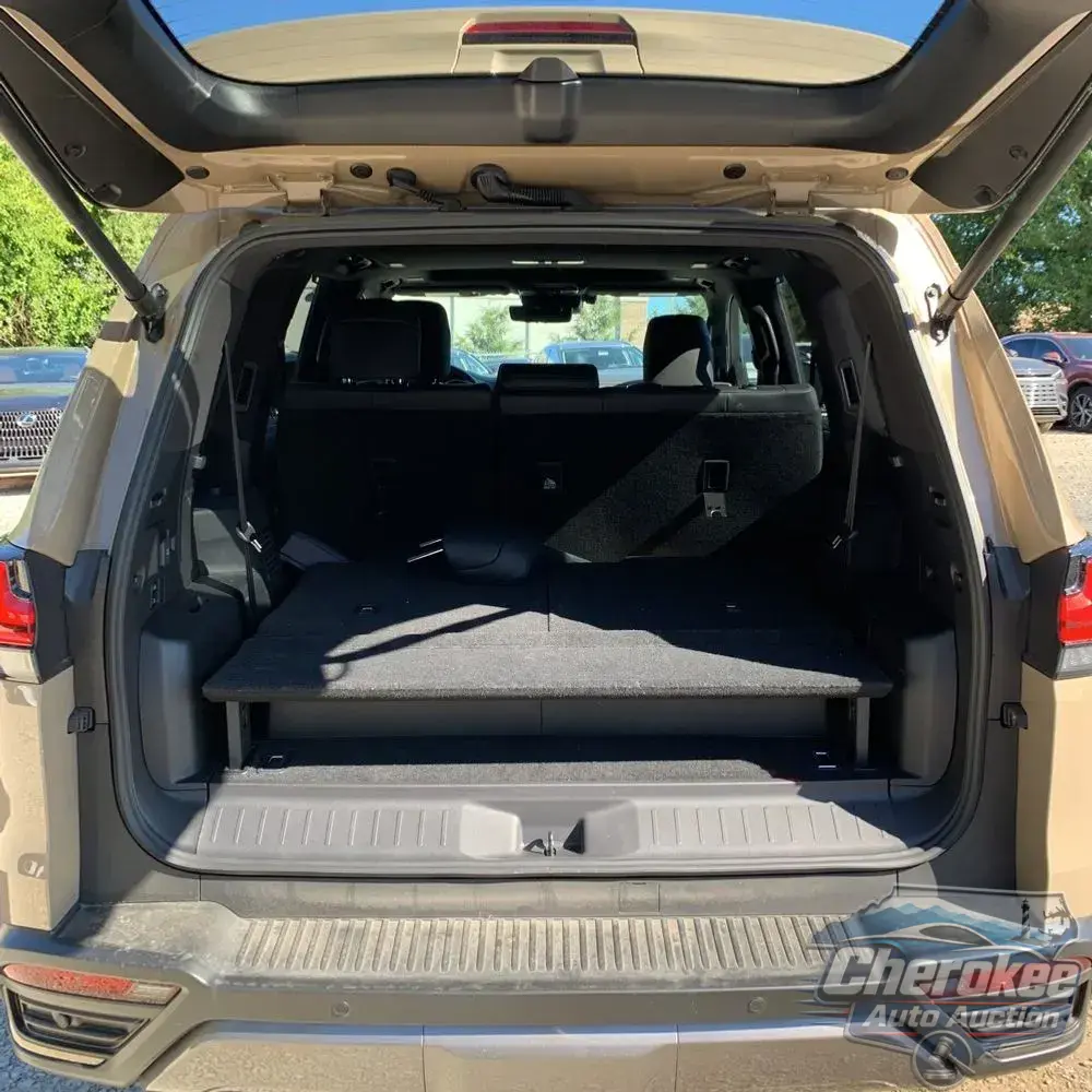 2025 Lexus LX 700h Overtrail
