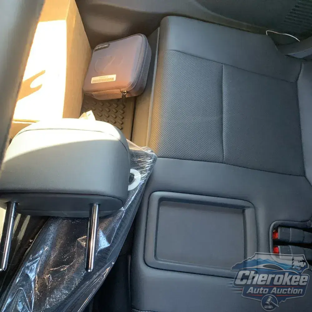 2025 Lexus LX 700h Overtrail