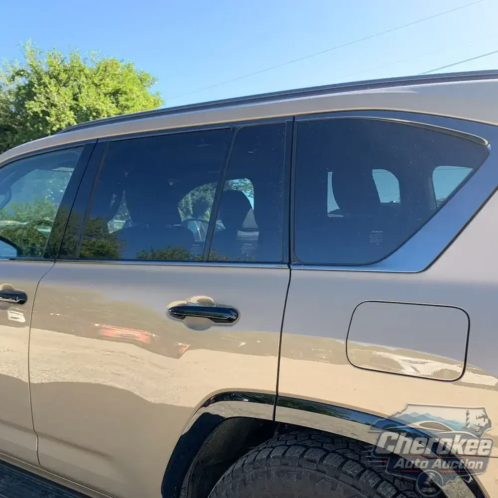 2025 Lexus LX 700h Overtrail