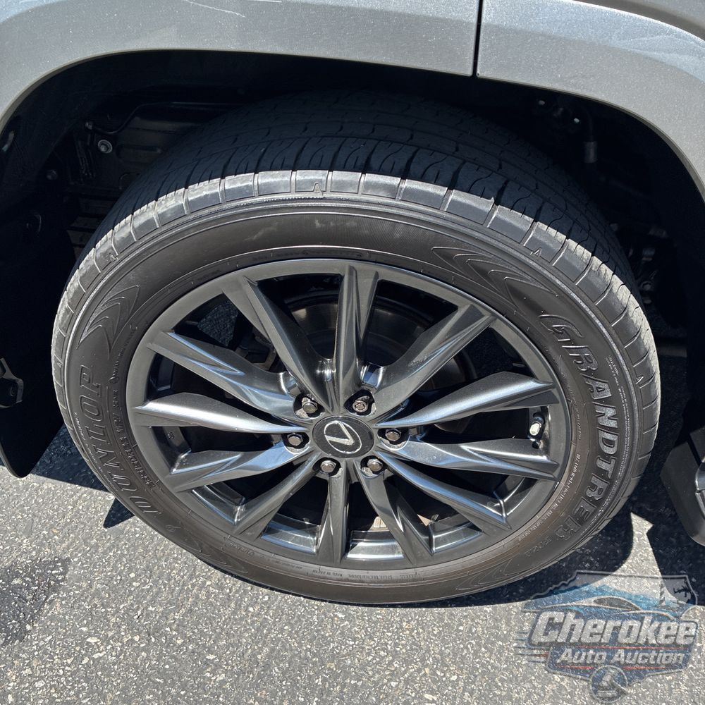 2023 Lexus LX 600 F SPORT Handling