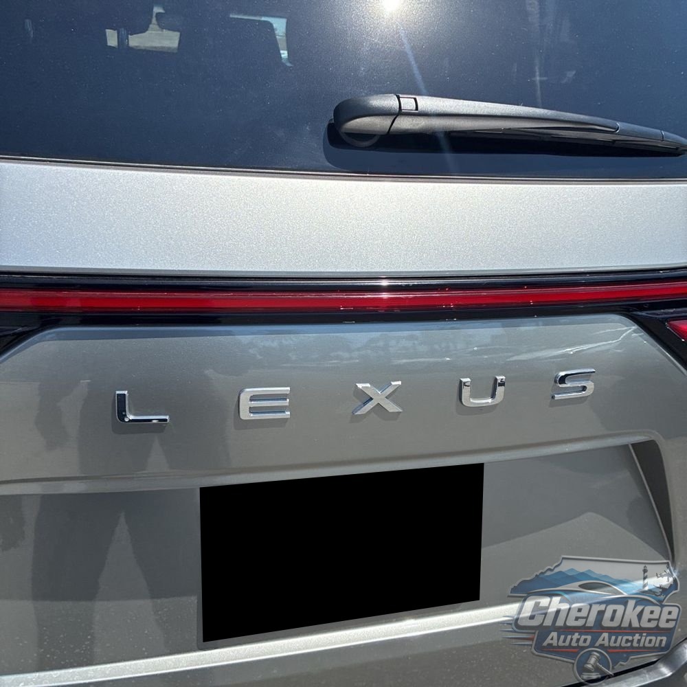 2023 Lexus LX 600 F SPORT Handling