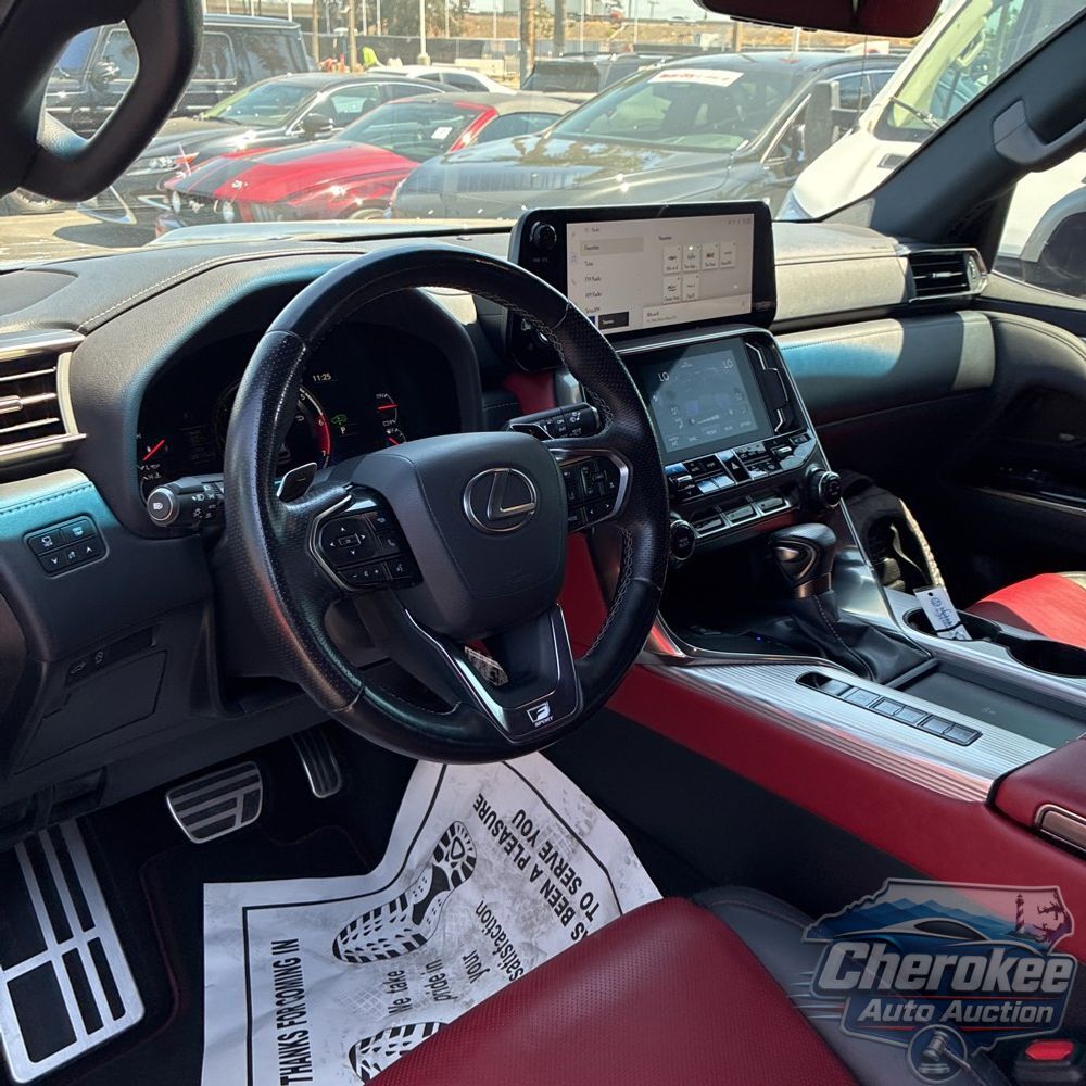 2023 Lexus LX 600 F SPORT Handling