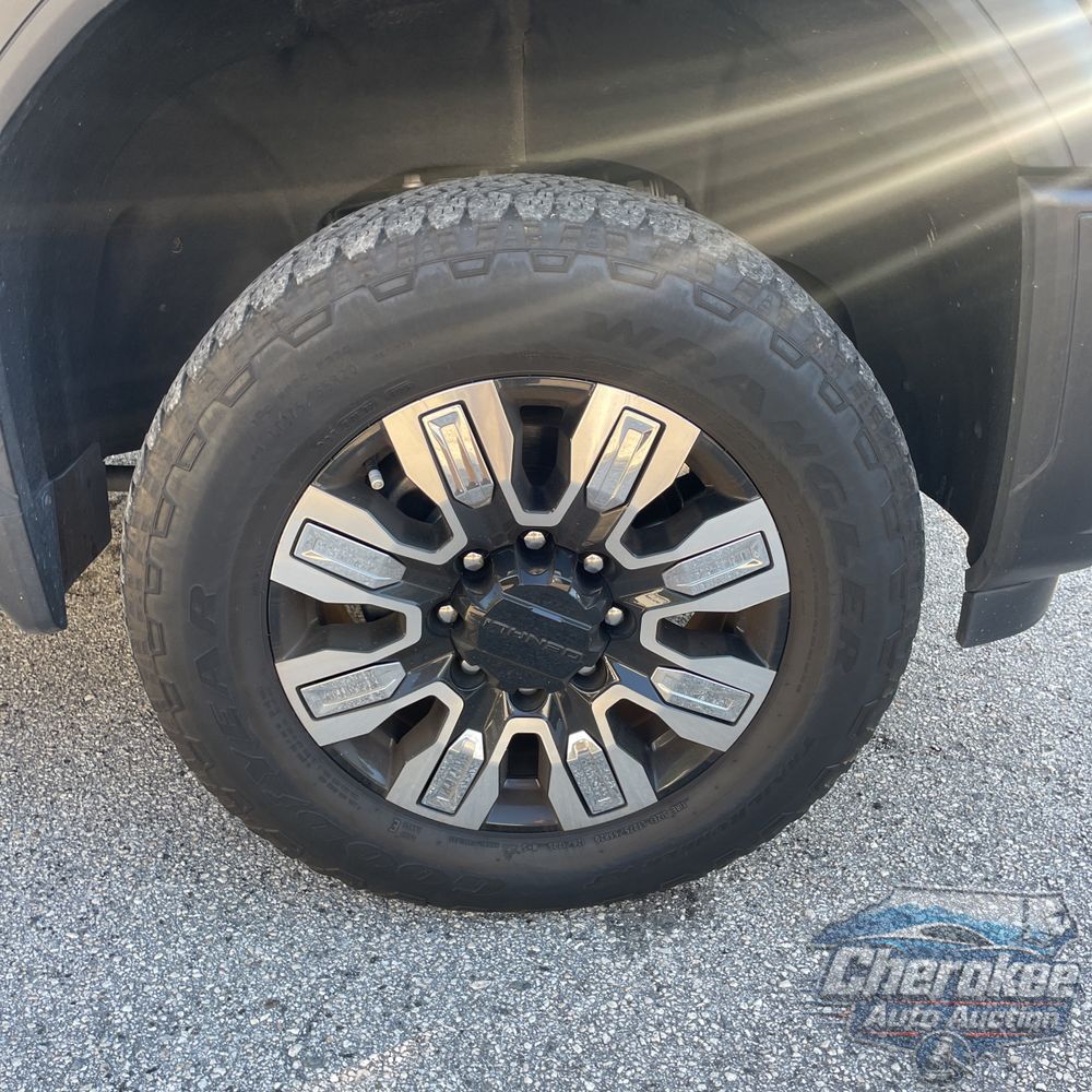 2024 GMC Sierra 2500 Denali