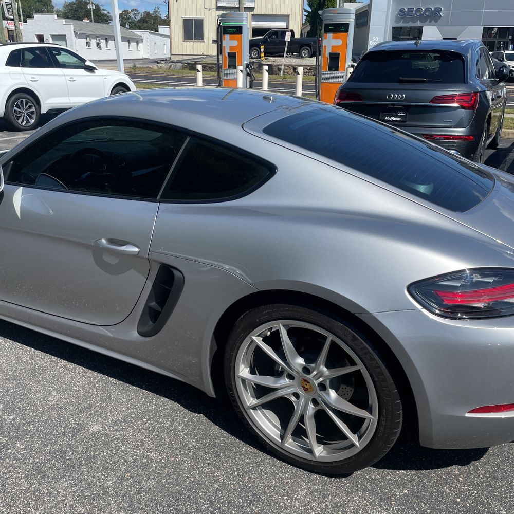 2018 Porsche 718 Cayman Base