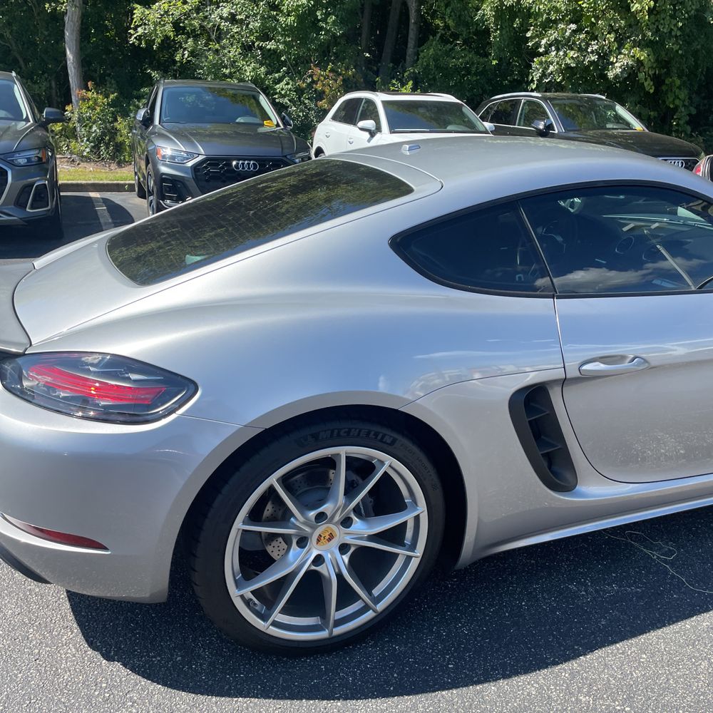 2018 Porsche 718 Cayman Base