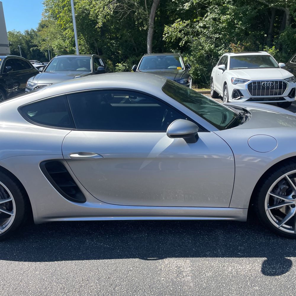 2018 Porsche 718 Cayman Base