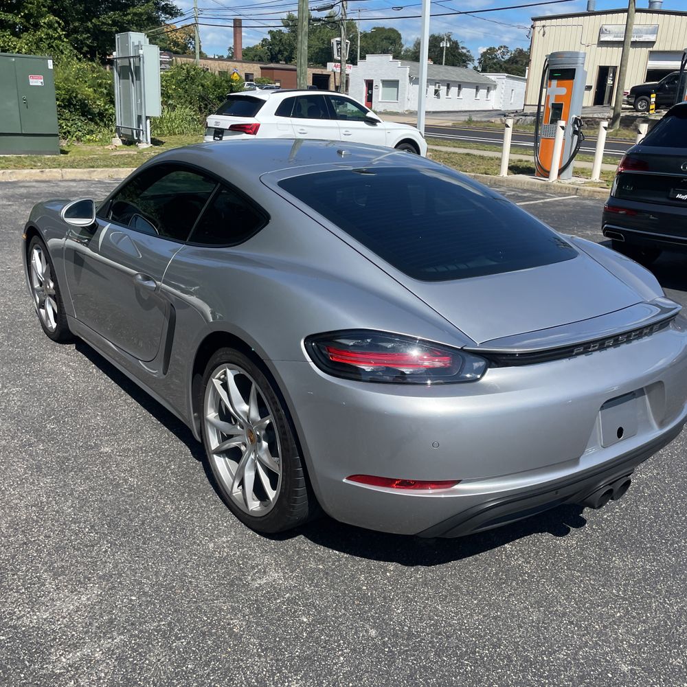 2018 Porsche 718 Cayman Base
