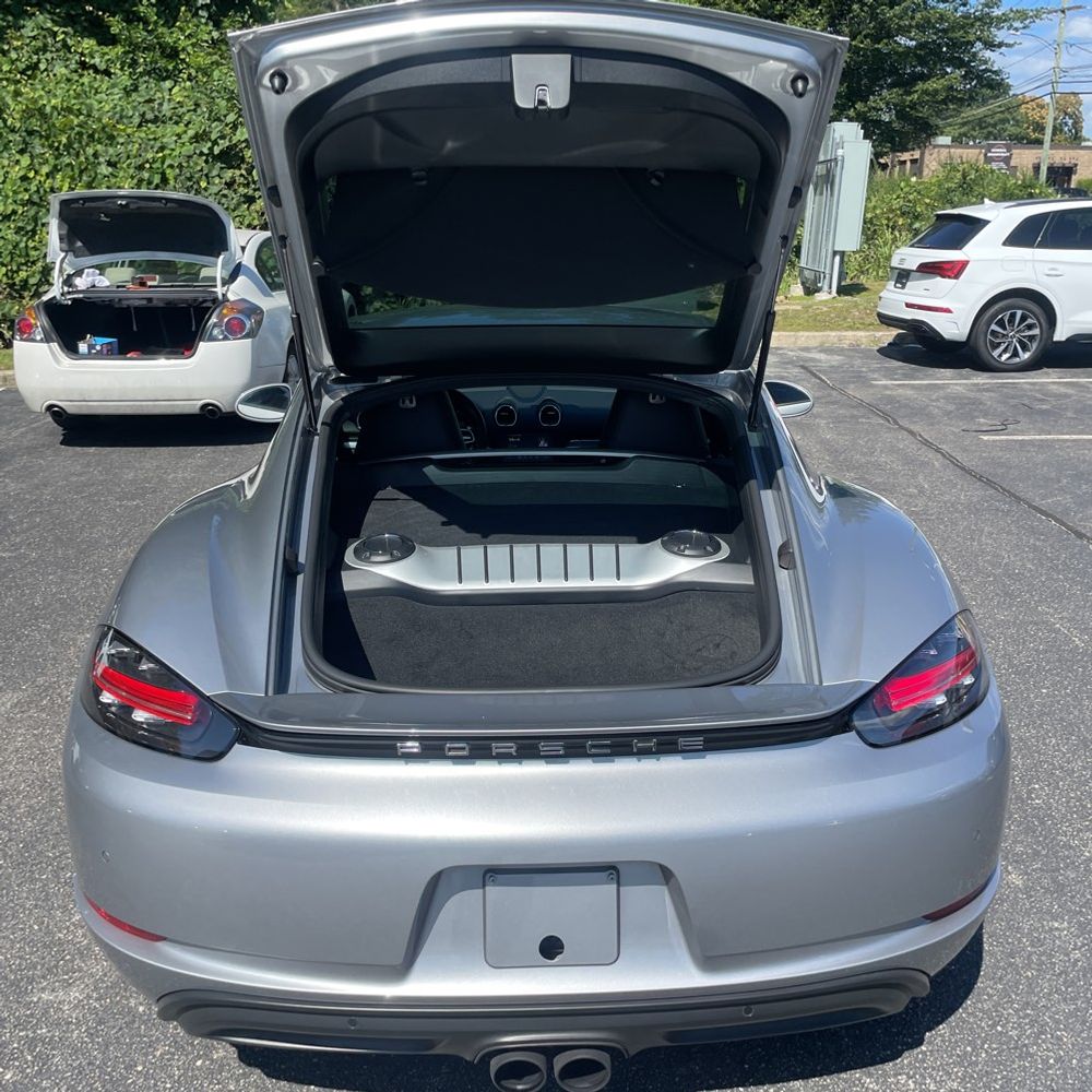2018 Porsche 718 Cayman Base