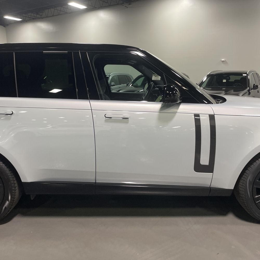 2023 Land Rover Range Rover P530 SE