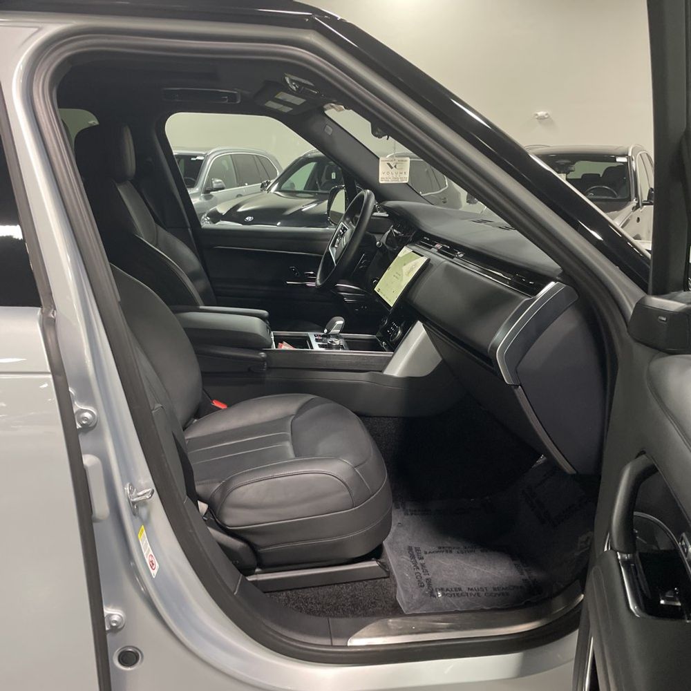 2023 Land Rover Range Rover P530 SE
