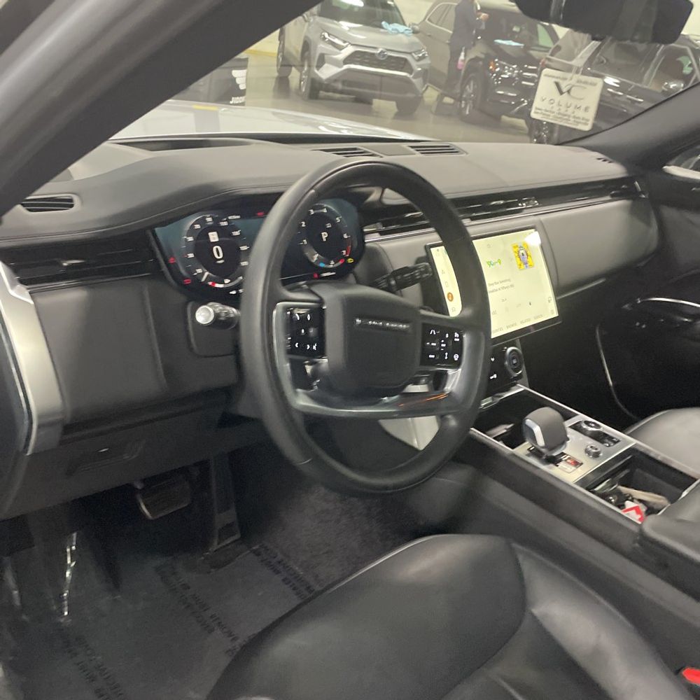 2023 Land Rover Range Rover P530 SE