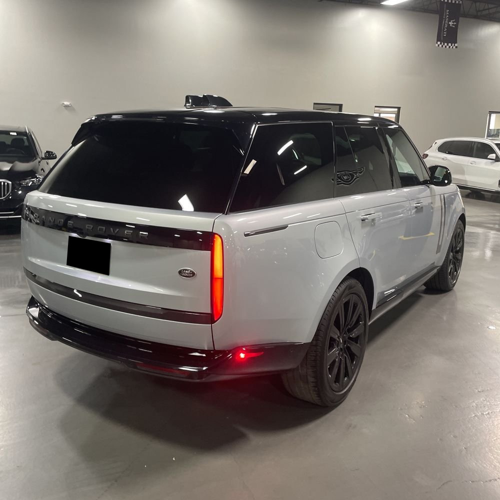 2023 Land Rover Range Rover P530 SE