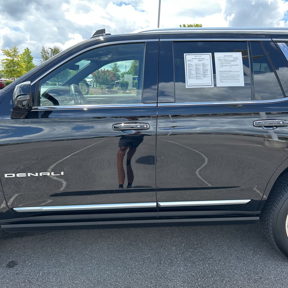 2024 GMC Yukon Denali