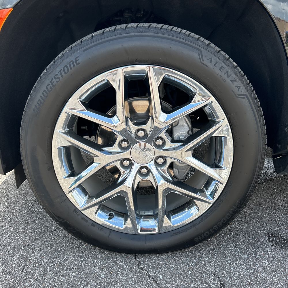 2024 GMC Yukon Denali