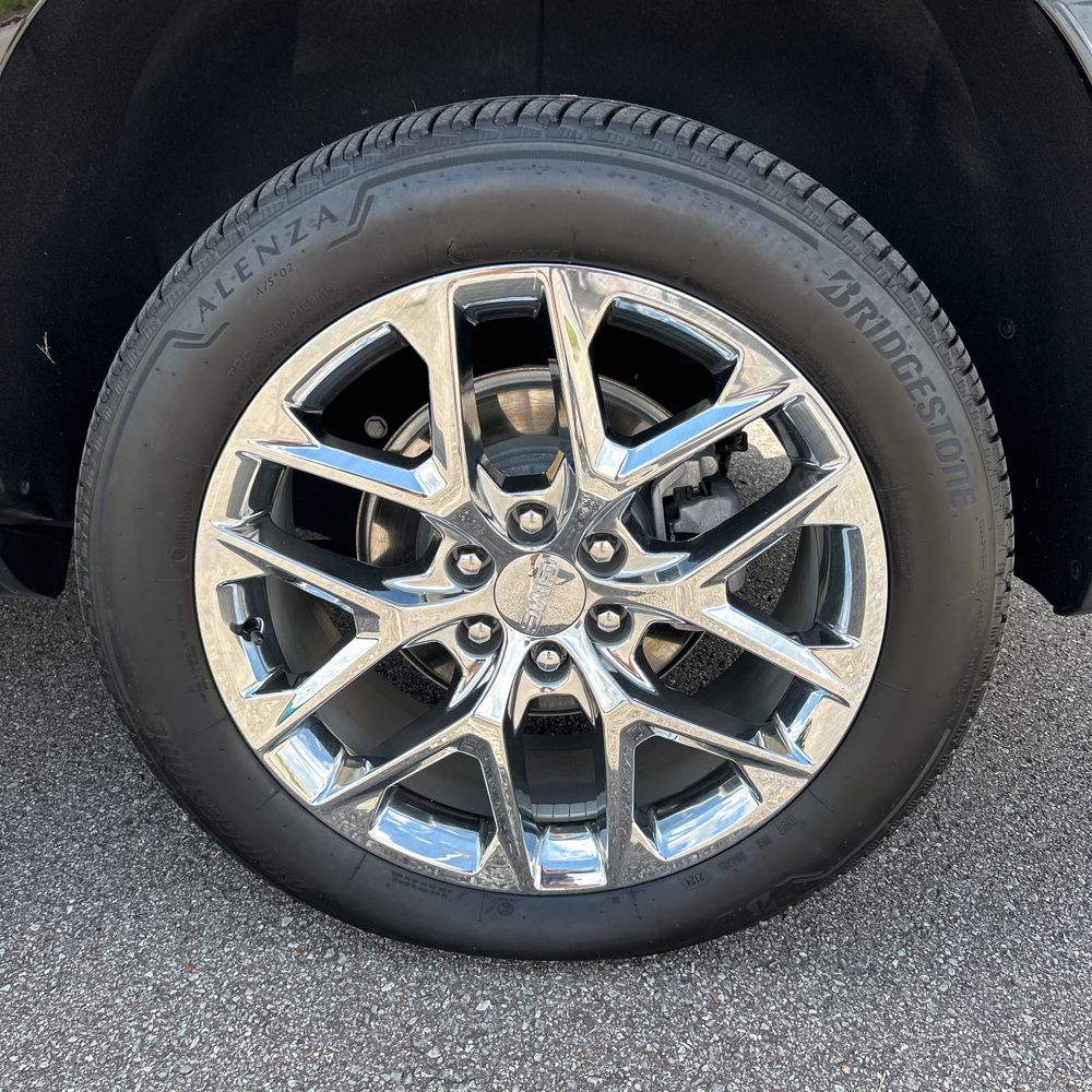 2024 GMC Yukon Denali