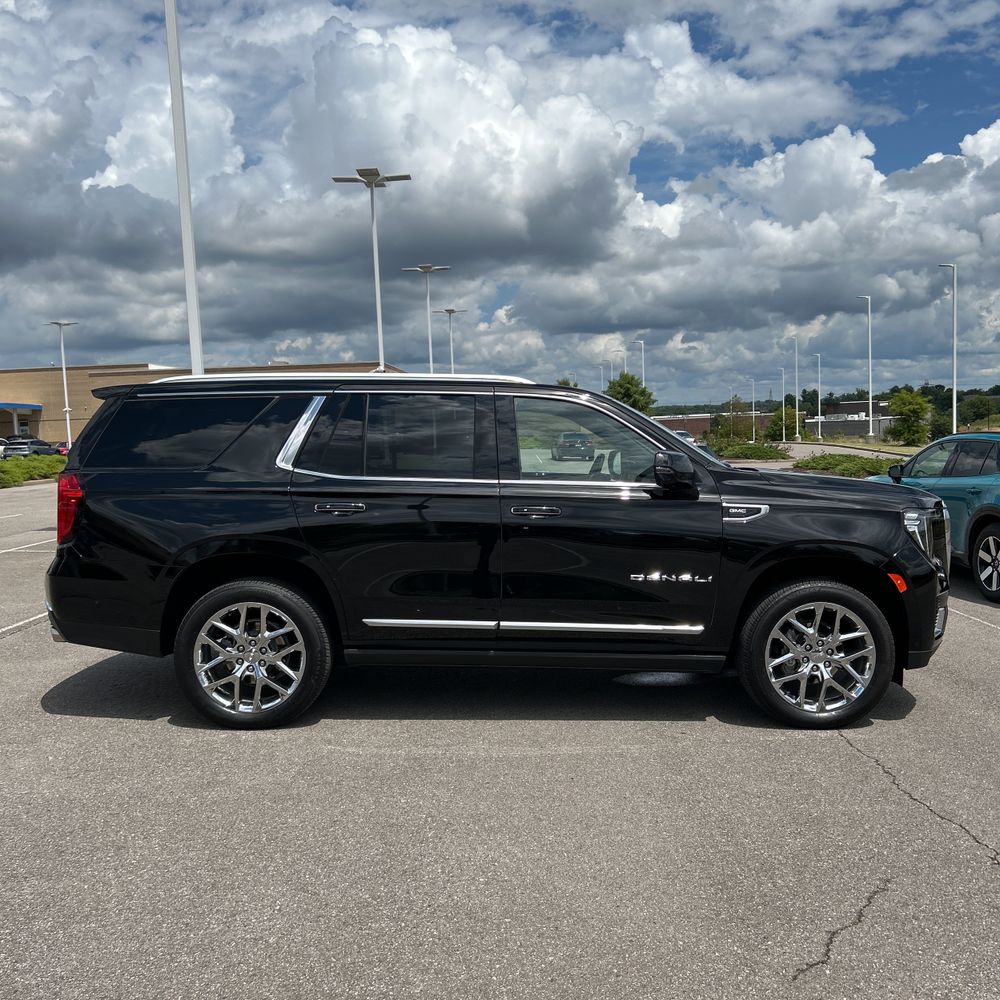 2024 GMC Yukon Denali