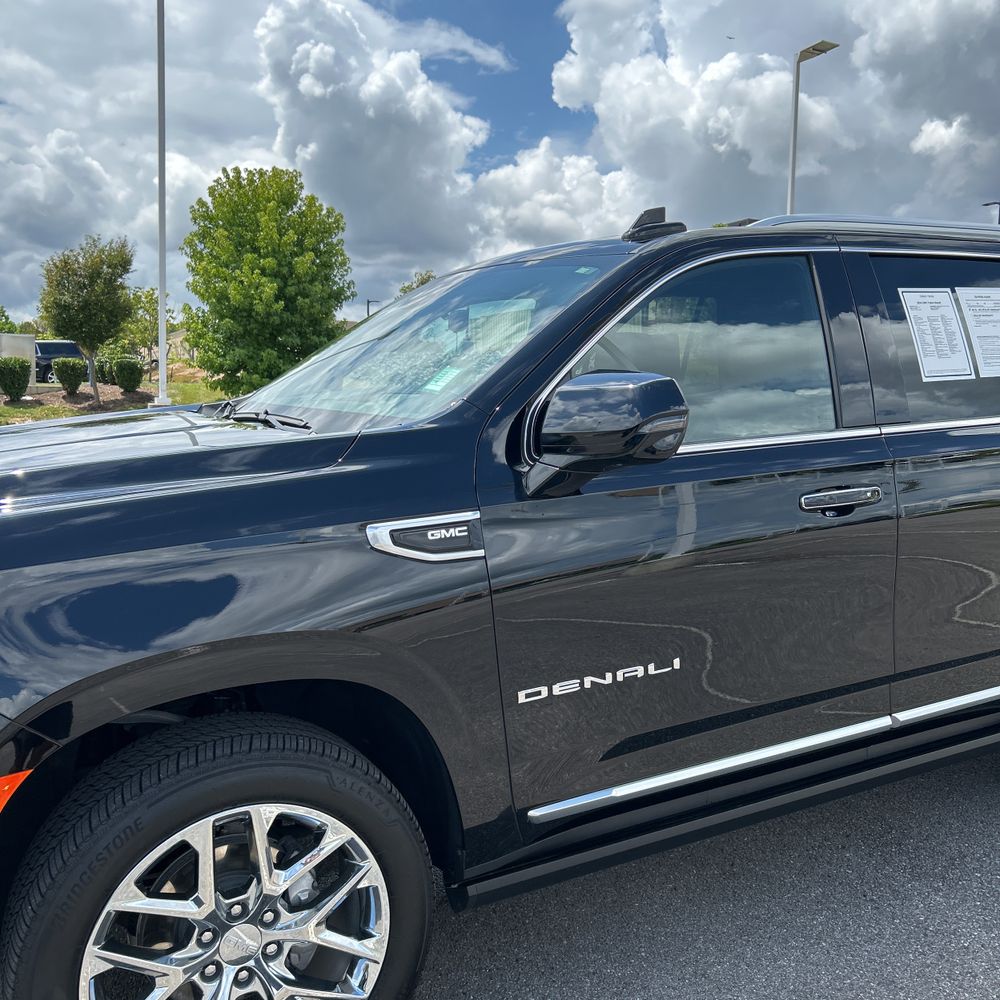 2024 GMC Yukon Denali