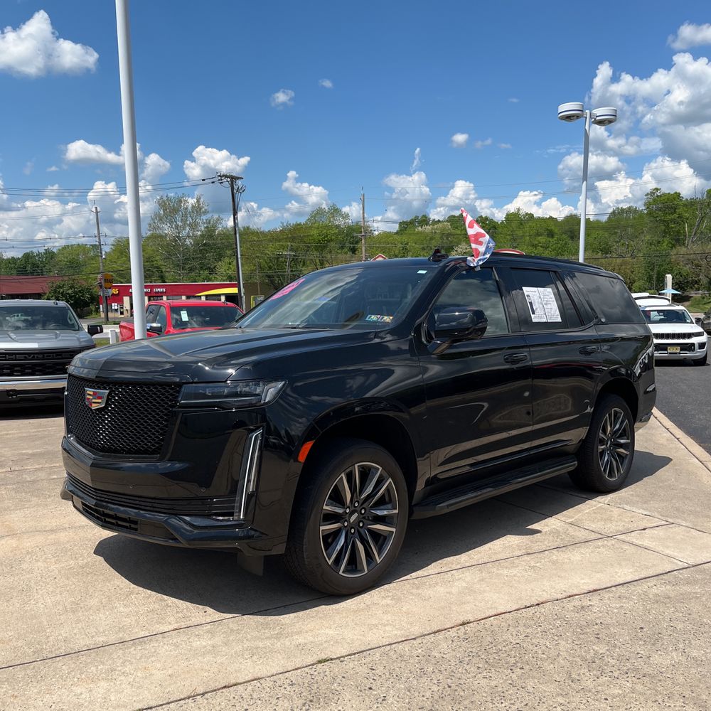 2023 Cadillac Escalade Sport