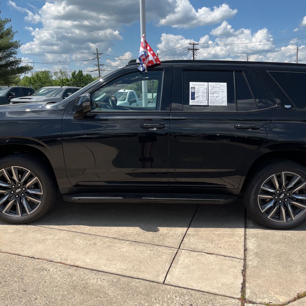 2023 Cadillac Escalade Sport