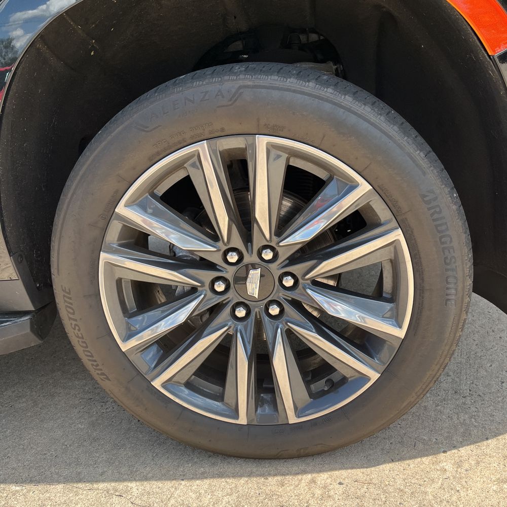 2023 Cadillac Escalade Sport