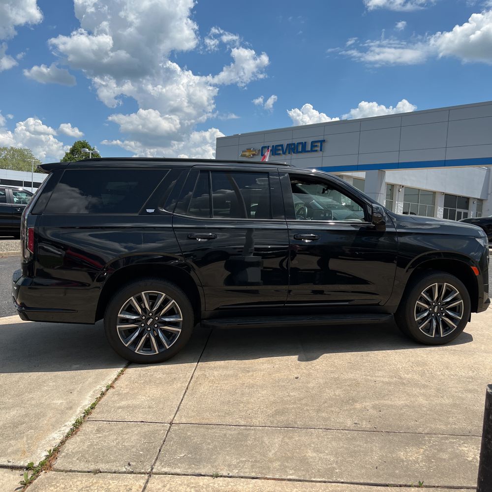 2023 Cadillac Escalade Sport