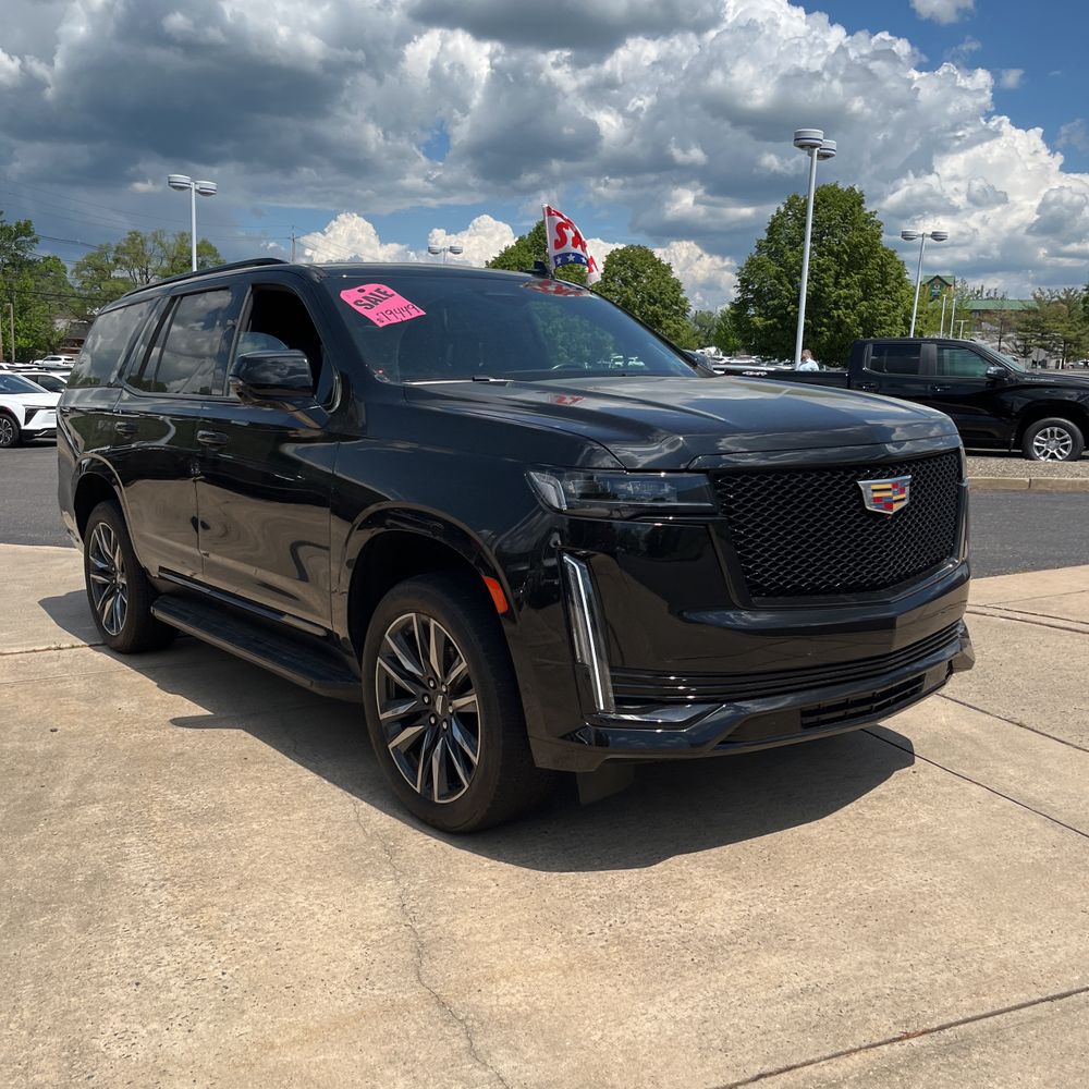 2023 Cadillac Escalade Sport